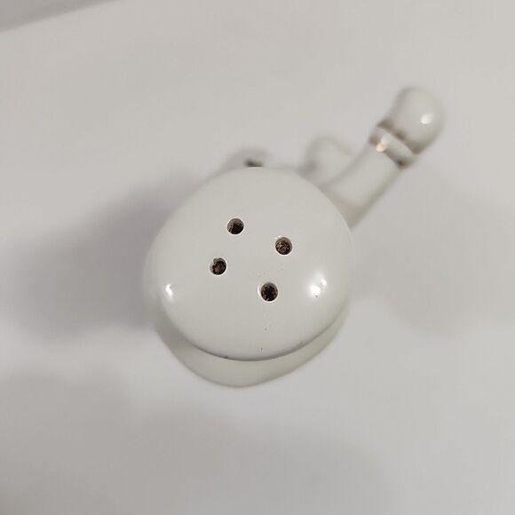 Holly Holiday Porcelain Salt & Pepper Shaker  Snowmen  Ice Skating Christmas - Picture 9 of 12